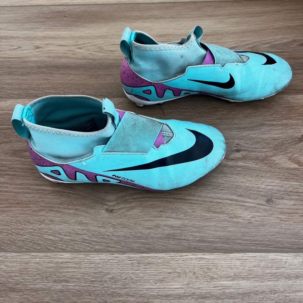 Nike Turquoise and Pink Soccer Cleats